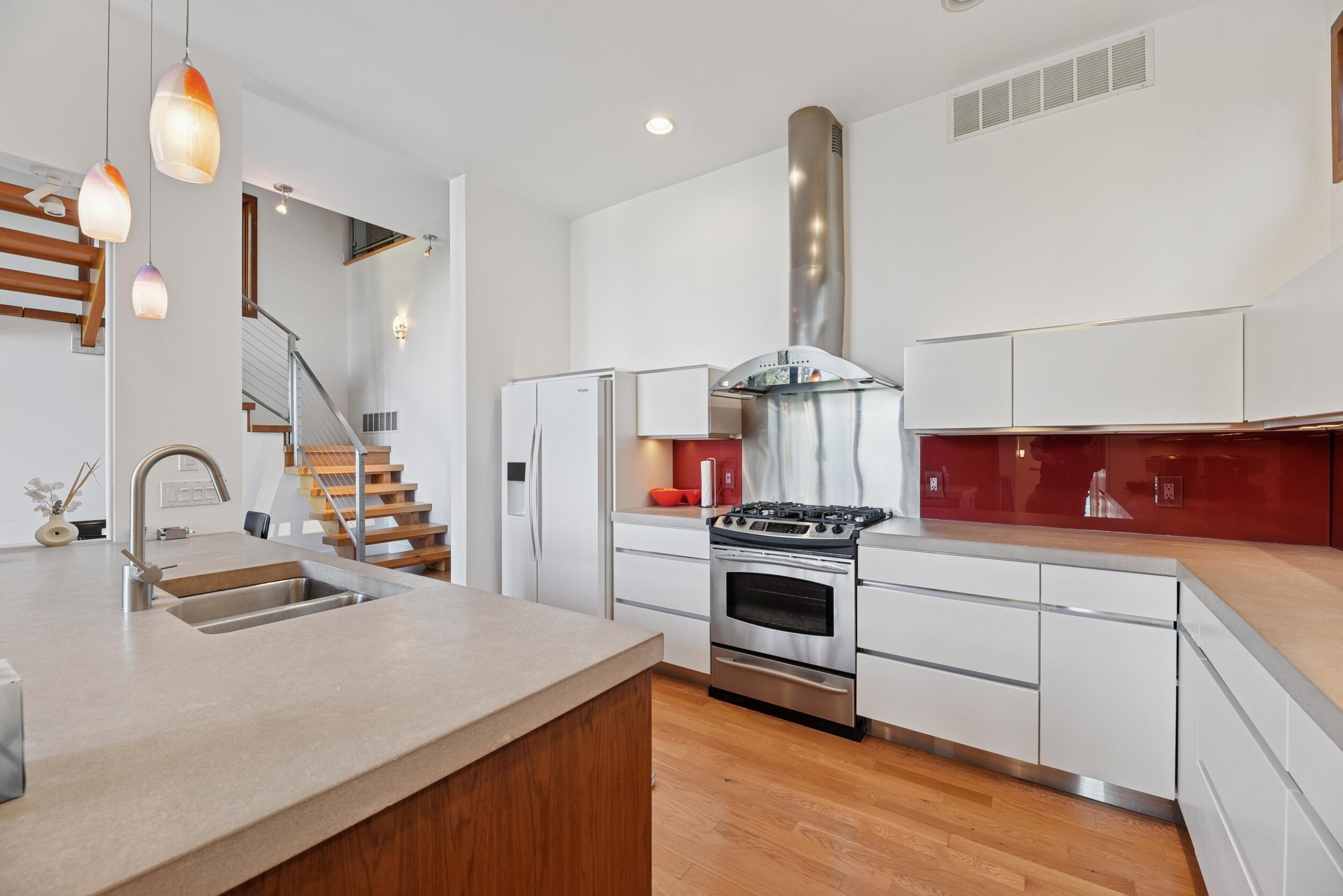 Long Beach, Indiana, 46360, United States, 5 Bedrooms Bedrooms, ,4 BathroomsBathrooms,Residential,For Sale,1989580