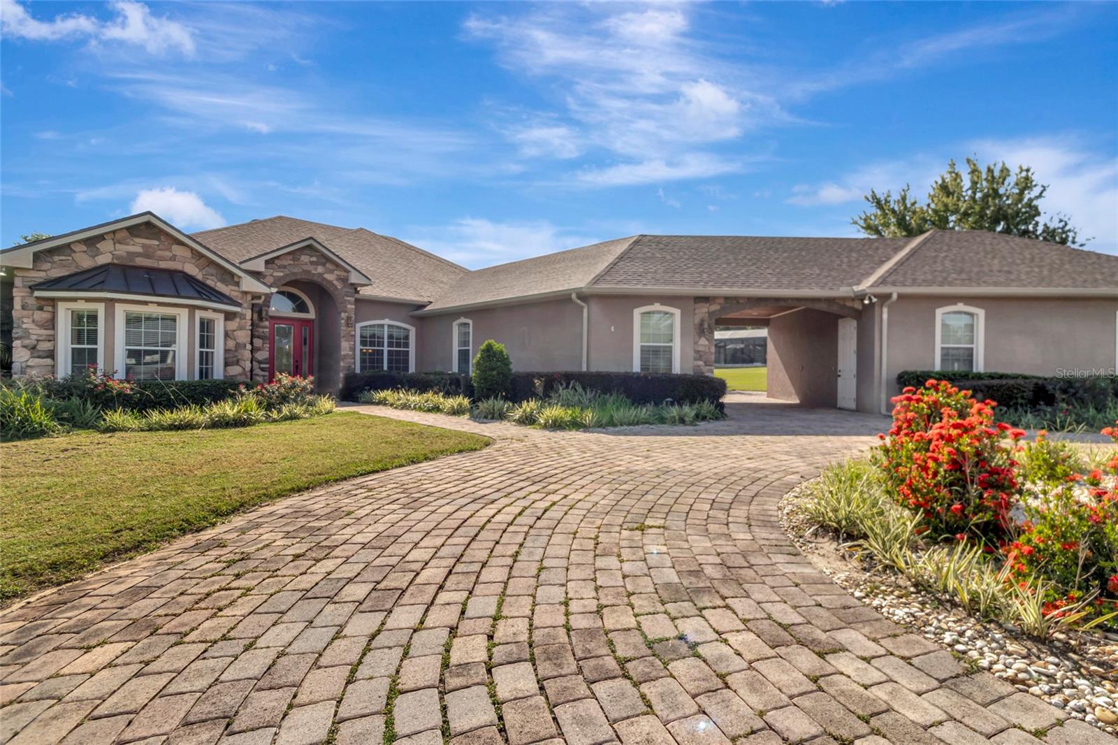 GROVELAND, Florida, 34736, United States, 4 Bedrooms Bedrooms, ,4 BathroomsBathrooms,Residential,For Sale,1917784