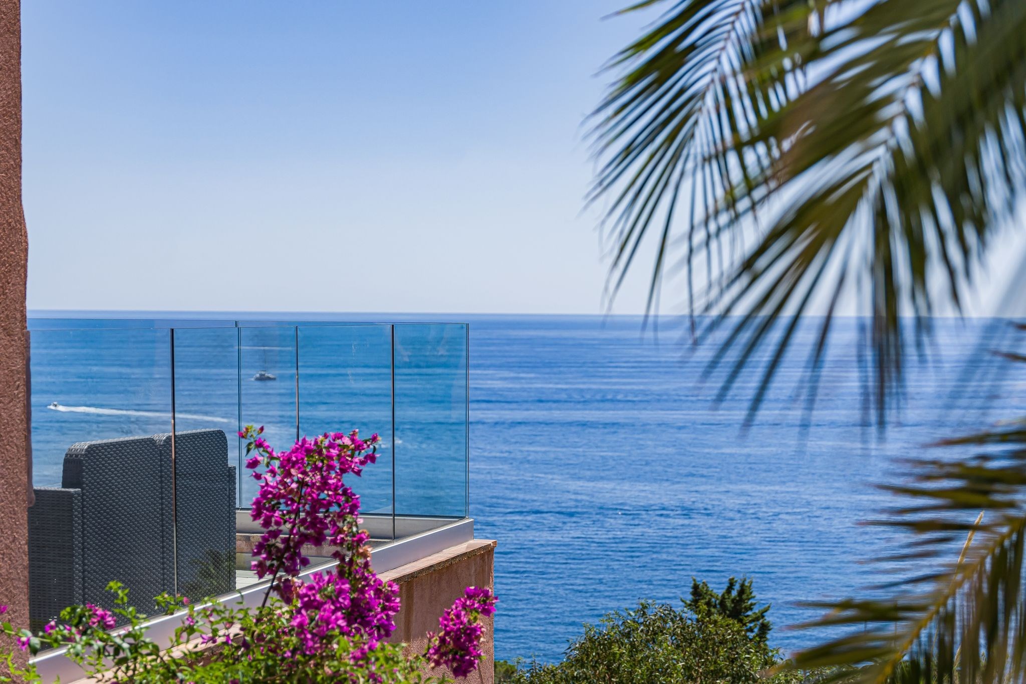  Anthéor, contemporary villa for sale, panoramic Mediterranean views, pool and l… - 物件實景