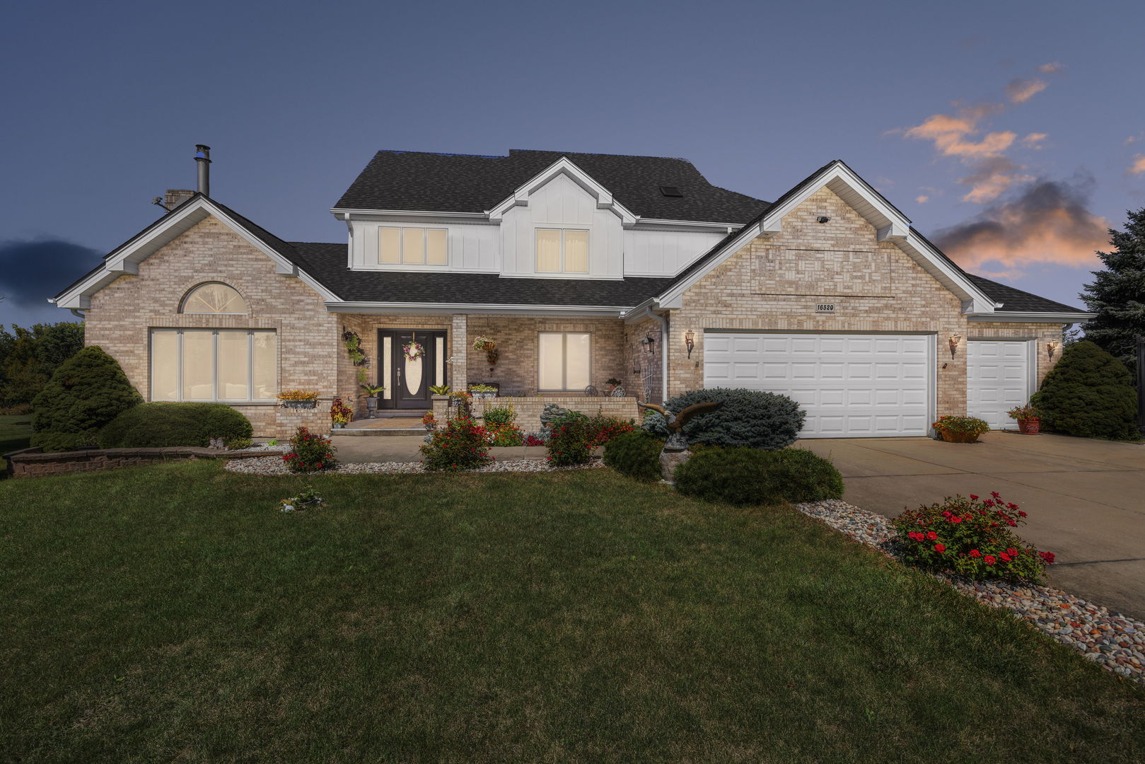 Lockport, Illinois, 60441, United States, 4 Bedrooms Bedrooms, ,3 BathroomsBathrooms,Residential,For Sale,1857628
