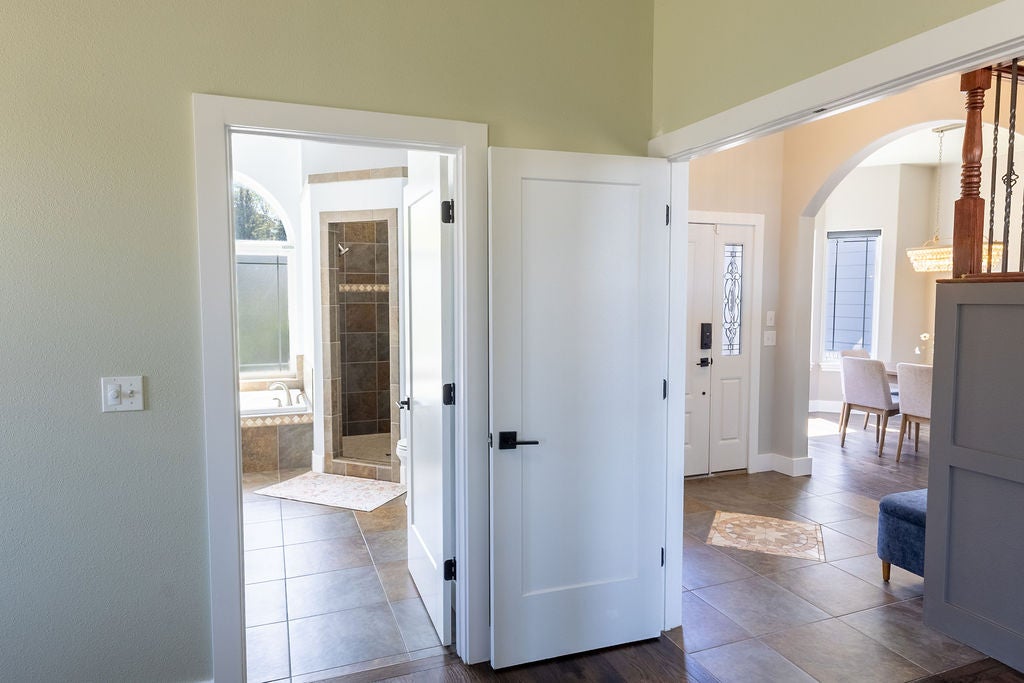 Billings, Montana, 59101, United States, 6 Bedrooms Bedrooms, ,4 BathroomsBathrooms,Residential,For Sale,2049164