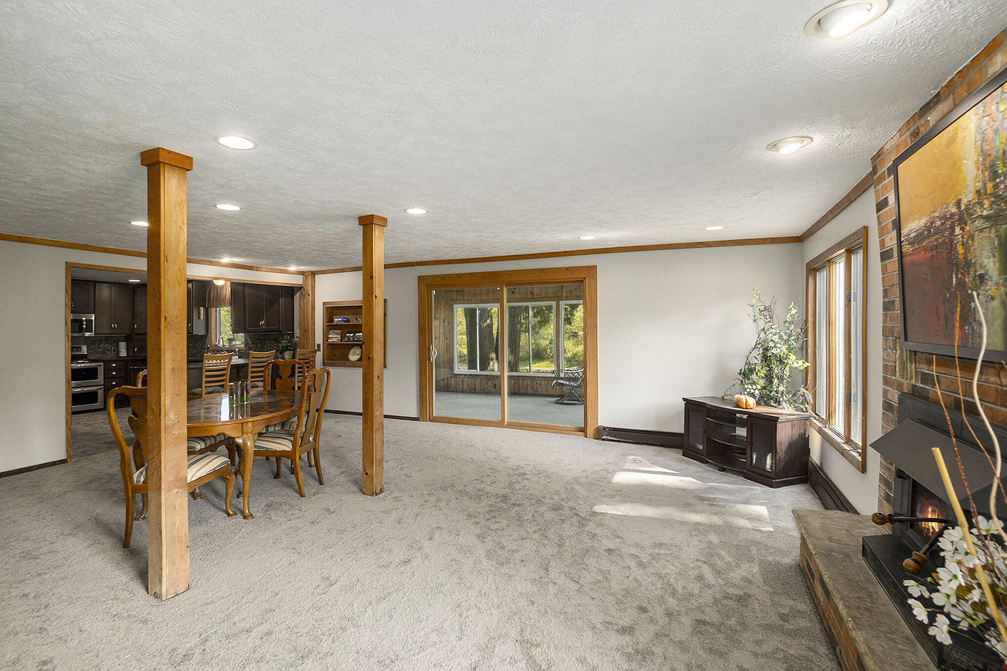 Newaygo, Michigan, 49337, United States, 5 Bedrooms Bedrooms, ,2 BathroomsBathrooms,Residential,For Sale,1982791