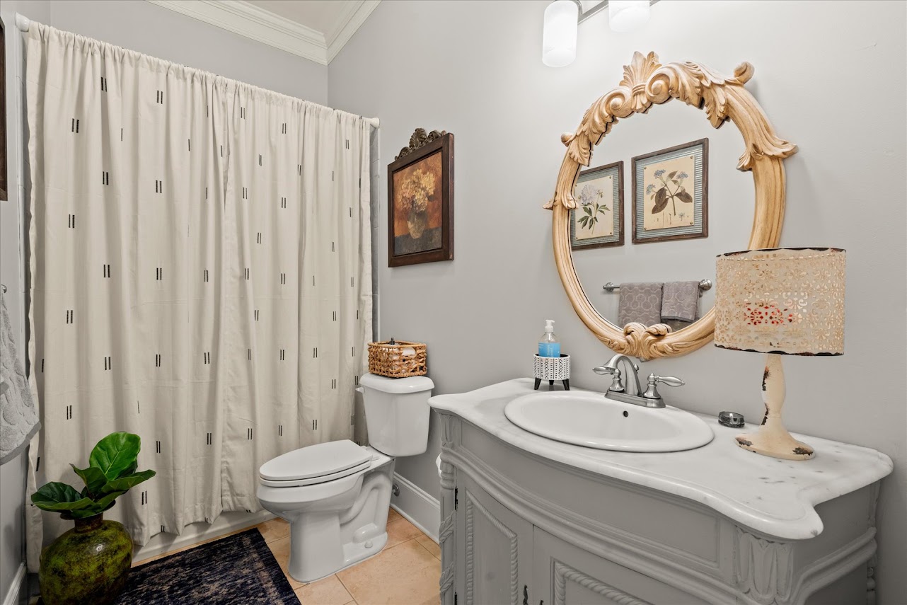 Carrollton, Georgia, 30116, United States, 6 Bedrooms Bedrooms, ,5 BathroomsBathrooms,Residential,For Sale,1893657