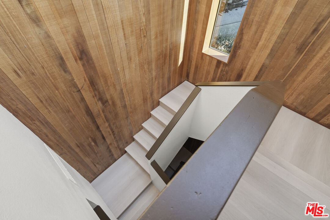 Malibu, California, 90265, United States, 3 Bedrooms Bedrooms, ,2 BathroomsBathrooms,Residential,For Sale,1997351