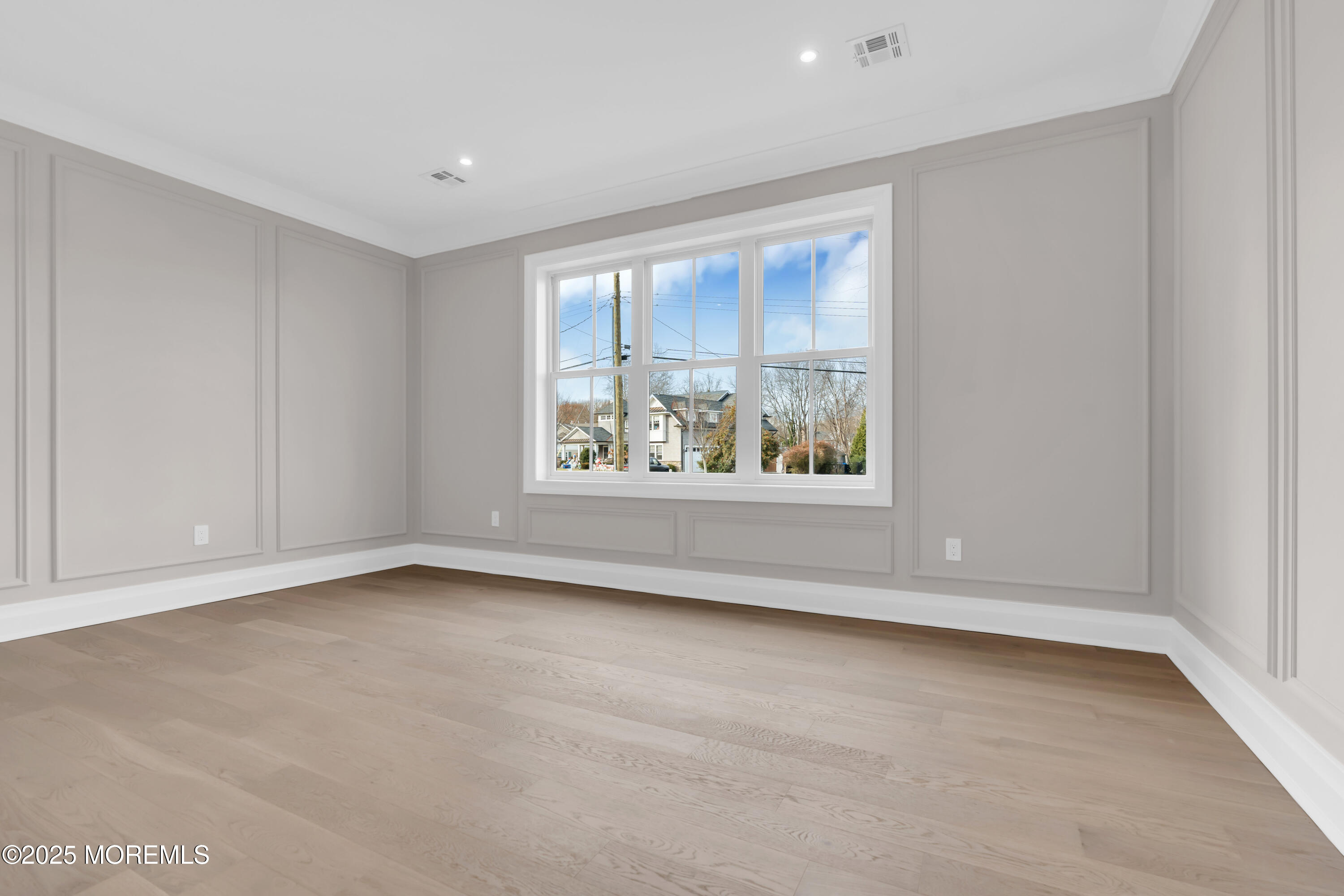 Little Silver, New Jersey, 07739, United States, 5 Bedrooms Bedrooms, ,5 BathroomsBathrooms,Residential,For Sale,2005340