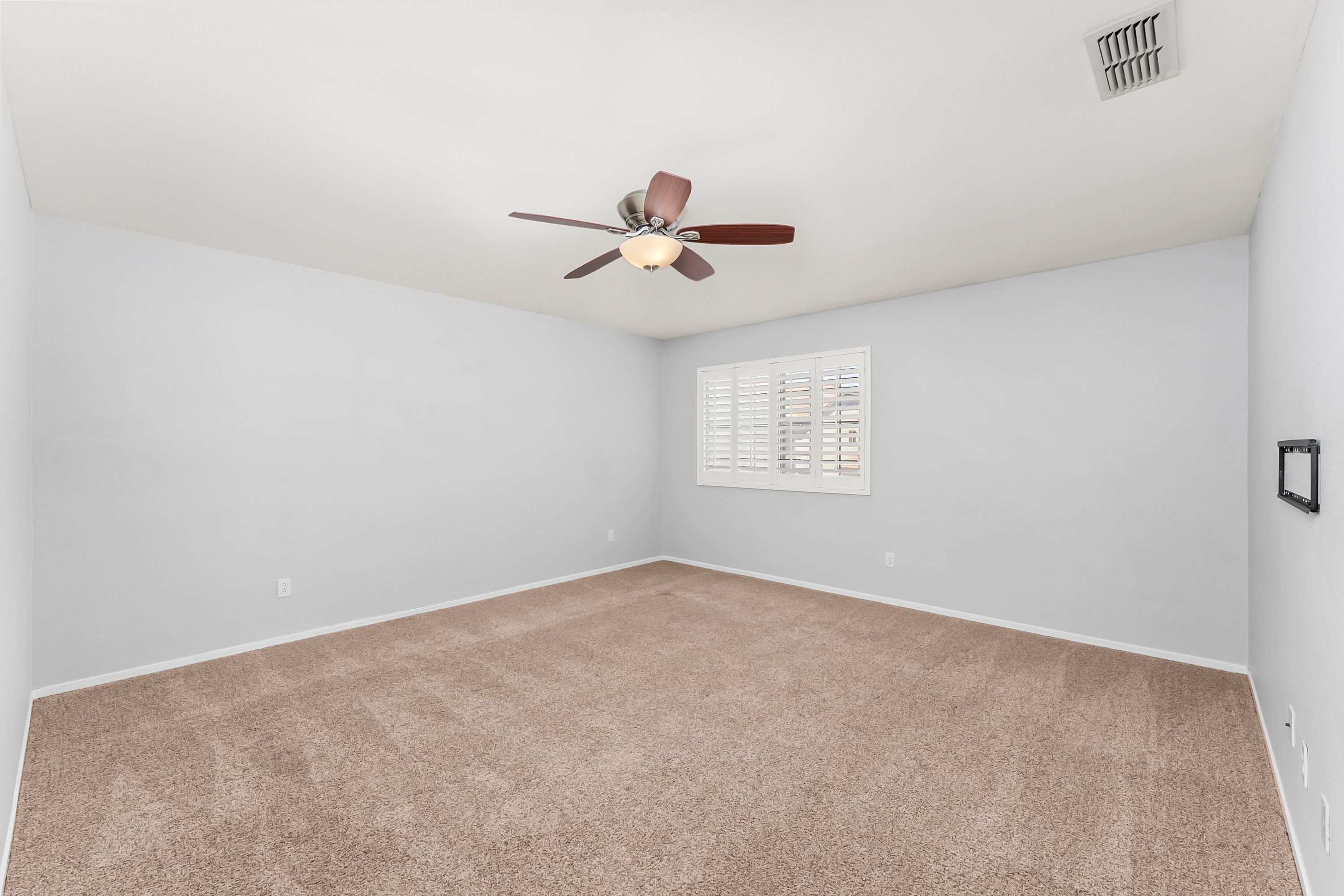  5903 Deepdale Way, Elk Grove, CA 95758 - 物件實景
