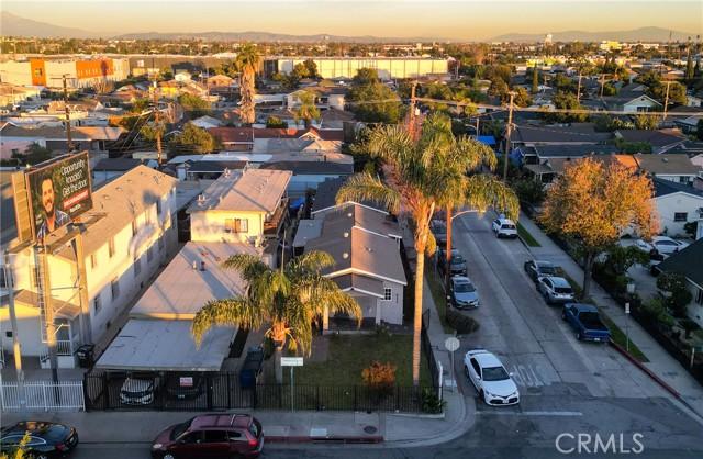 Los Angeles, California, 90001, United States, 5 Bedrooms Bedrooms, ,5 BathroomsBathrooms,Residential,For Sale,2009948