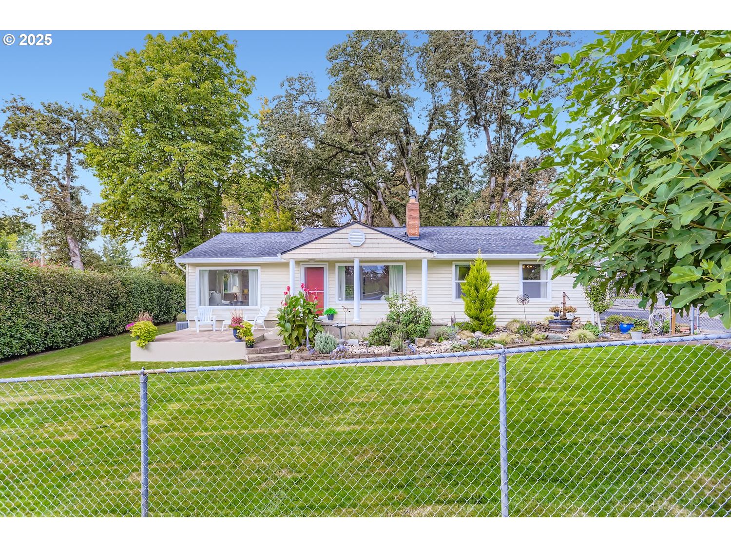 Milwaukie, Oregon, 97267, United States, 4 Bedrooms Bedrooms, ,2 BathroomsBathrooms,Residential,For Sale,1973771