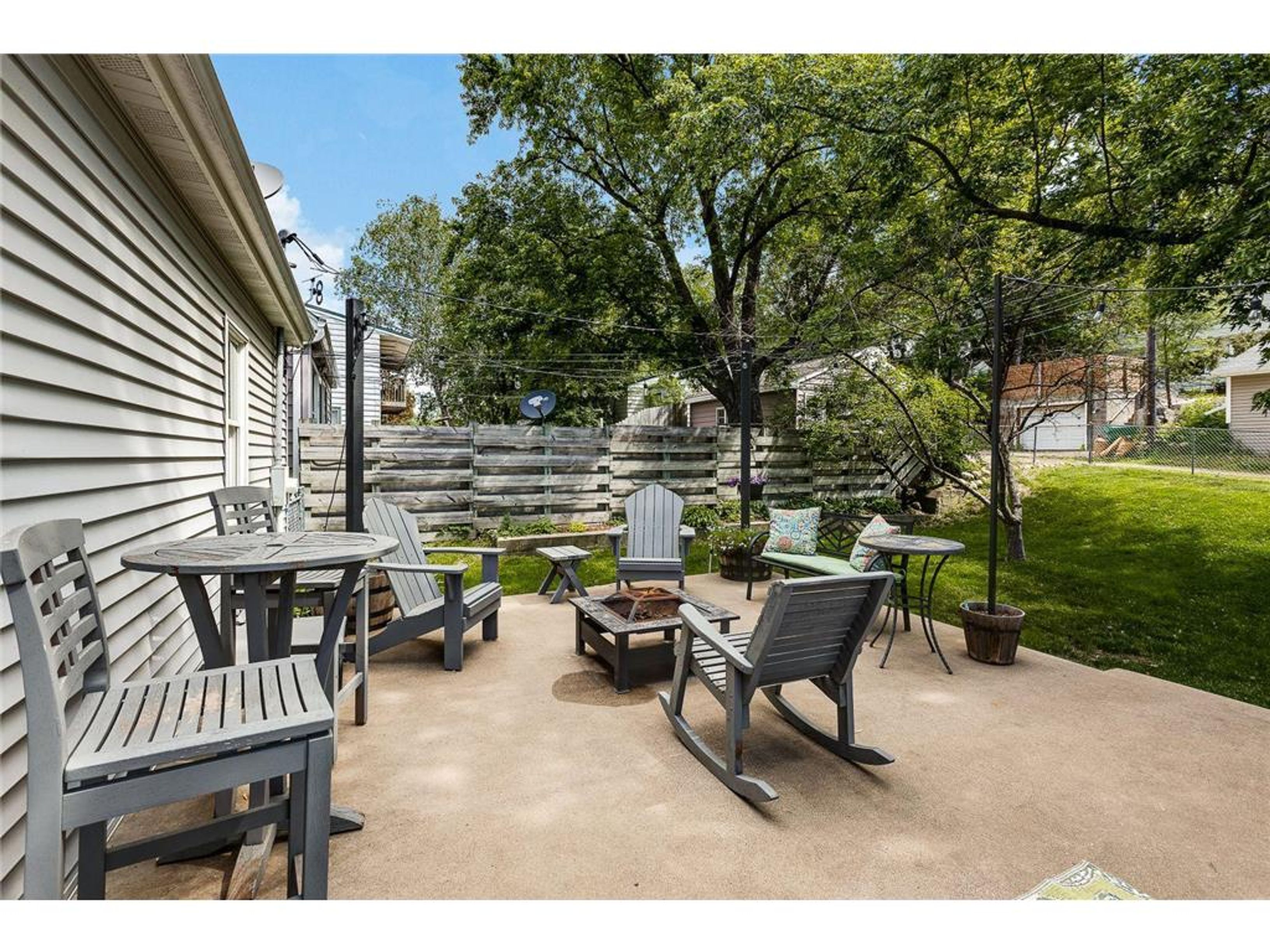  Bright St. Louis Park Home Near West End - 物件實景