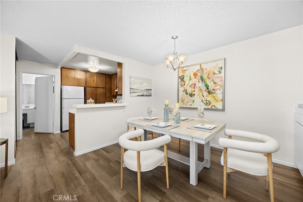 Pasadena, California, 91101, United States, 2 Bedrooms Bedrooms, ,1 BathroomBathrooms,Residential,For Sale,2002263