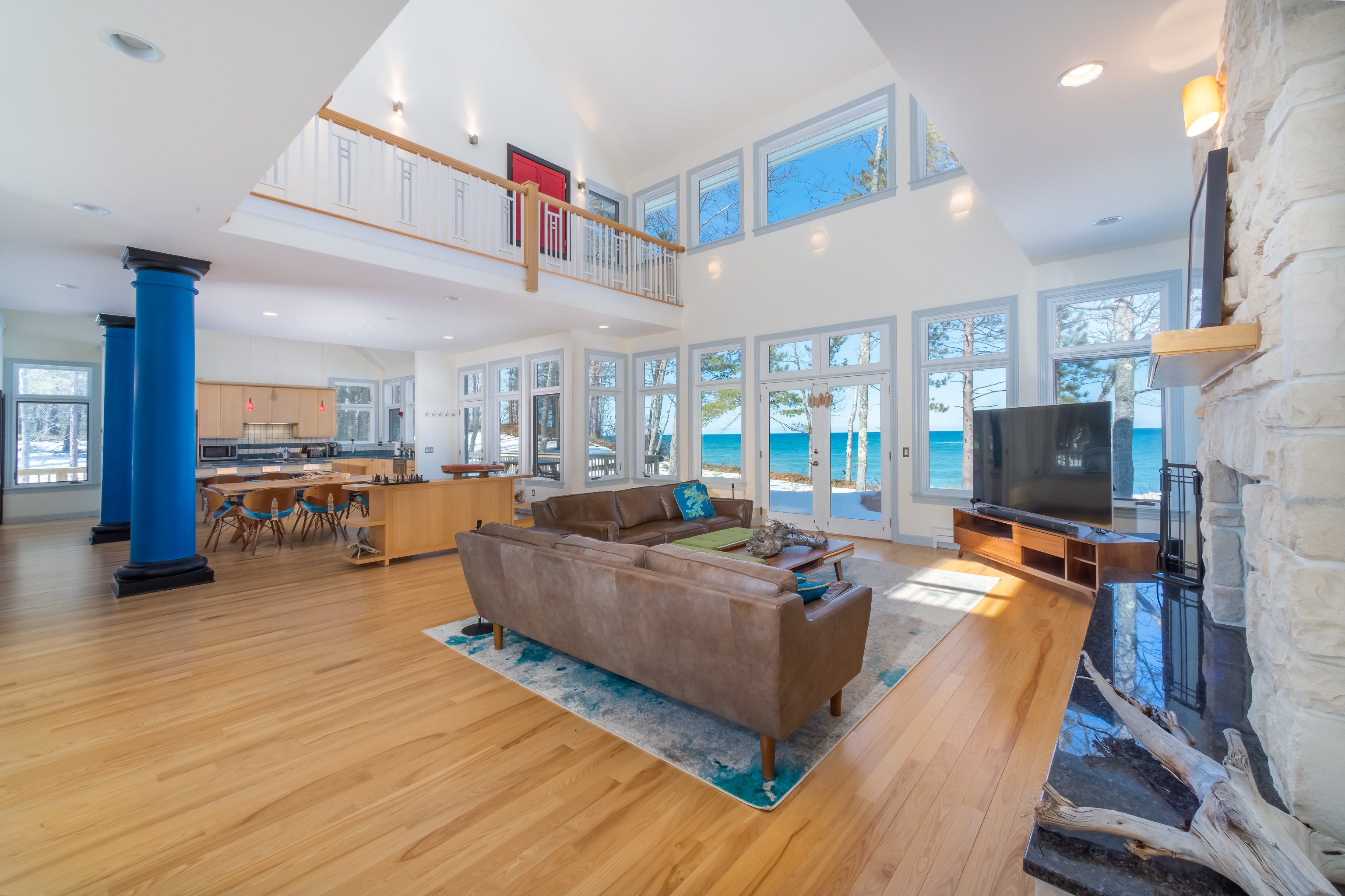  Lake Front Upper Peninsula Home - 物件實景