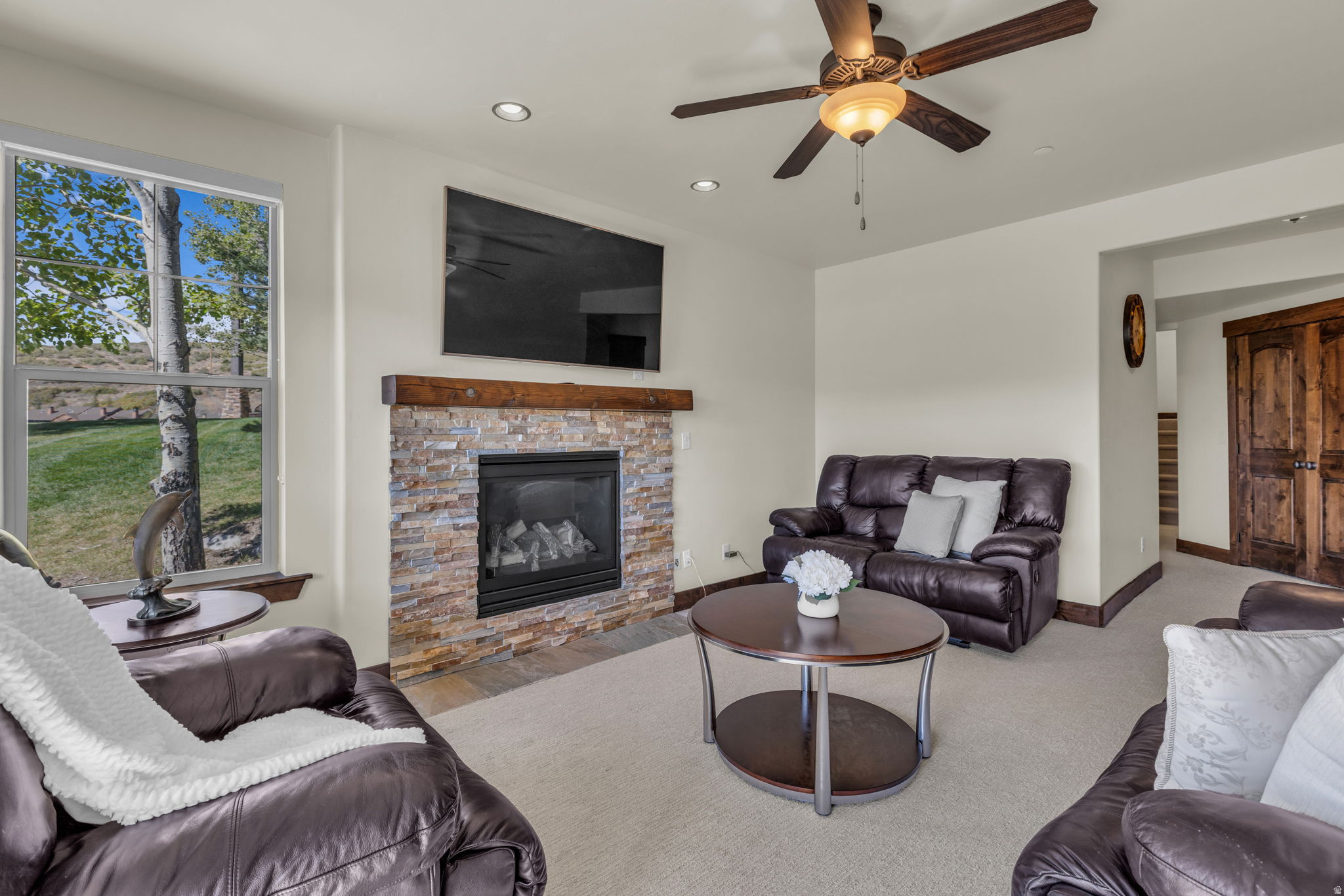 Kamas, Utah, 84036, United States, 3 Bedrooms Bedrooms, ,2 BathroomsBathrooms,Residential,For Sale,1989542