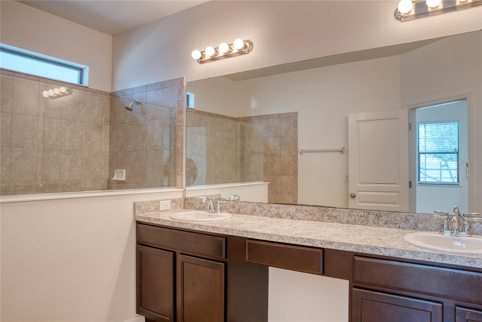 SAINT CLOUD, Florida, 34771, United States, 4 Bedrooms Bedrooms, ,3 BathroomsBathrooms,Residential,For Sale,1880660