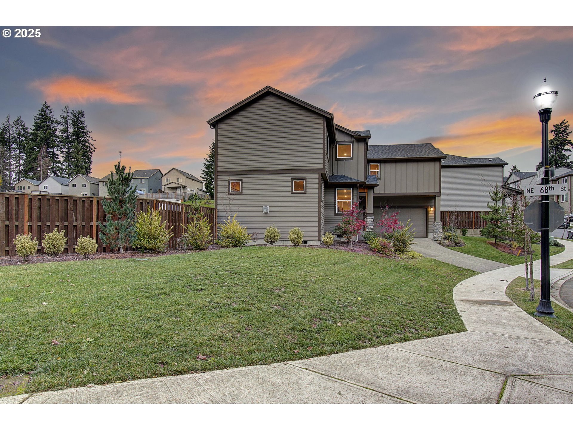 Vancouver, Washington, 98665, United States, 4 Bedrooms Bedrooms, ,2 BathroomsBathrooms,Residential,For Sale,2000903