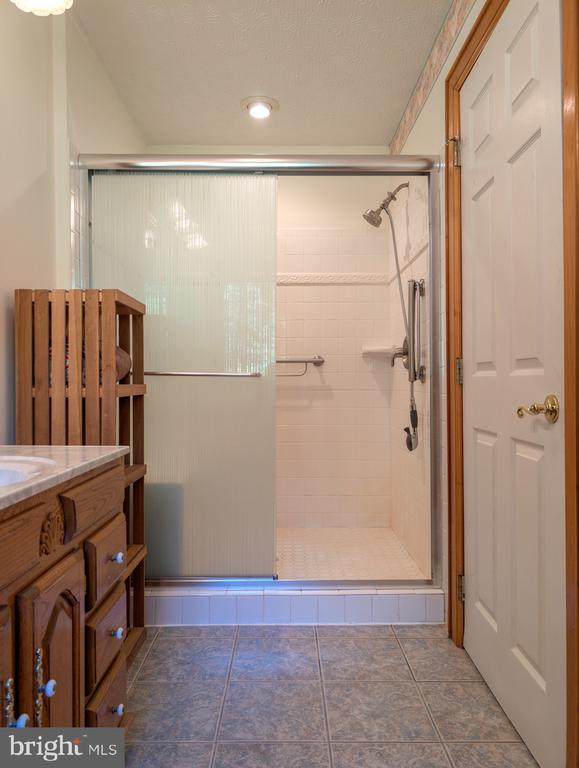 Buffalo Mills, Pennsylvania, 15534, United States, 3 Bedrooms Bedrooms, ,3 BathroomsBathrooms,Residential,For Sale,1948383