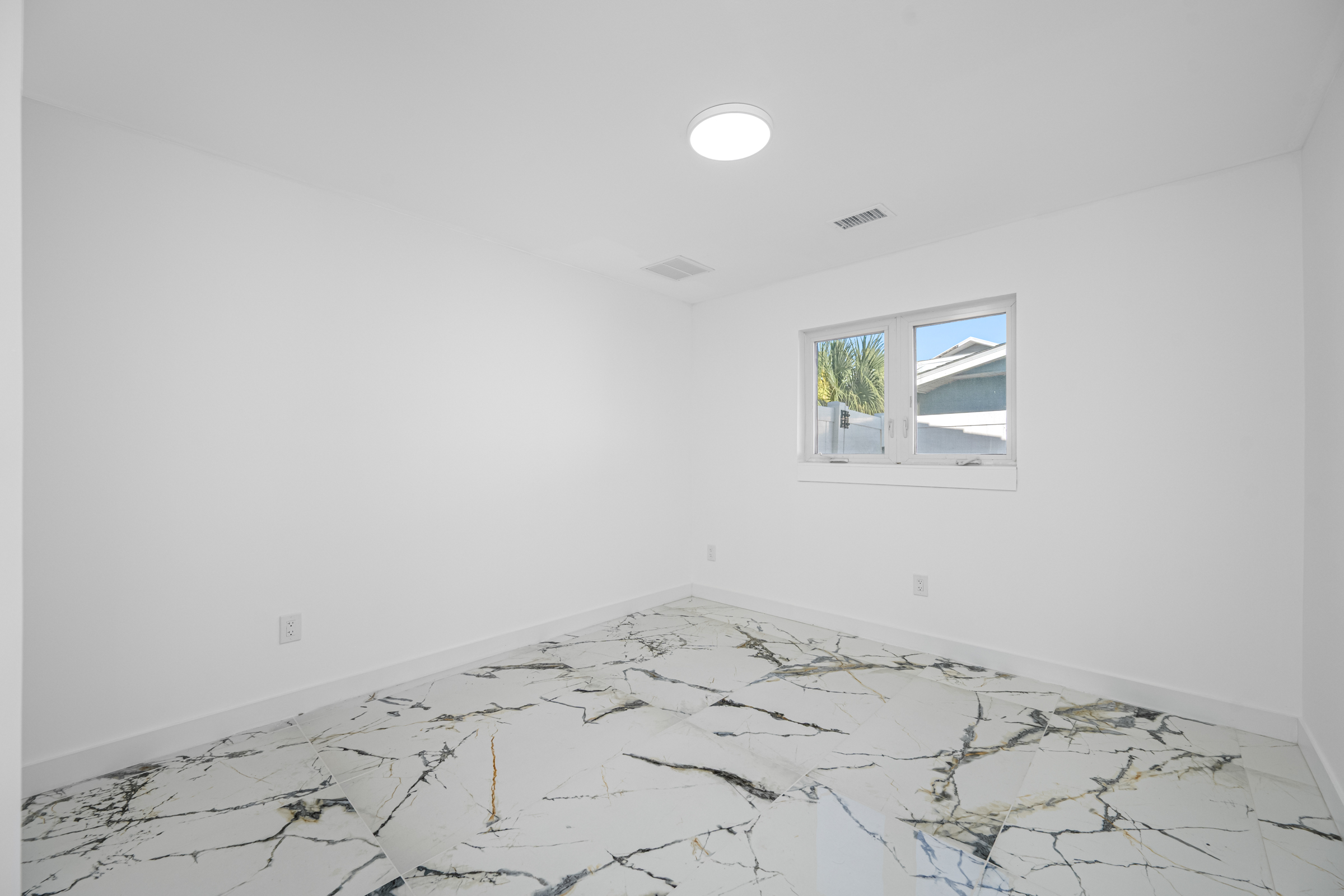 Treasure Island, Florida, 33706, United States, 3 Bedrooms Bedrooms, ,2 BathroomsBathrooms,Residential,For Sale,1990386