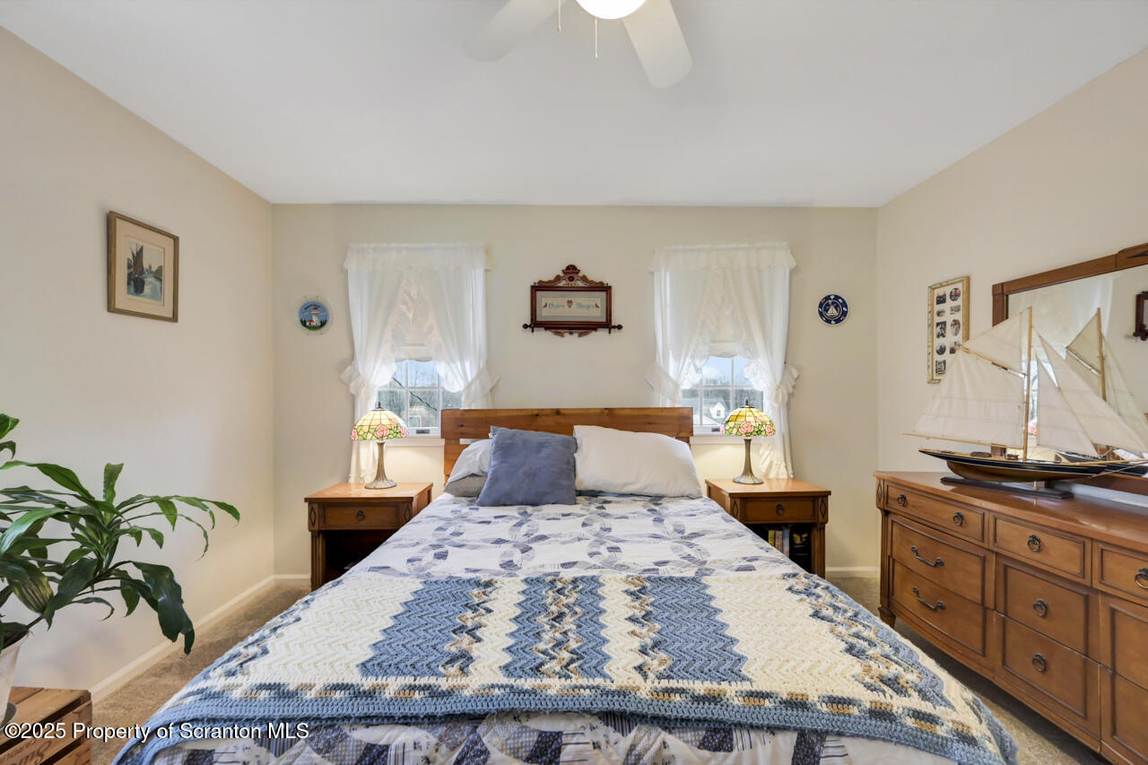 Moscow, Pennsylvania, 18444, United States, 4 Bedrooms Bedrooms, ,3 BathroomsBathrooms,Residential,For Sale,1999733