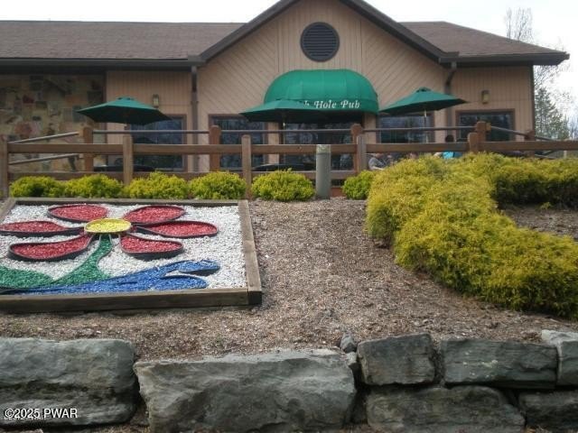 Lake Ariel, Pennsylvania, 18436, United States, 4 Bedrooms Bedrooms, ,4 BathroomsBathrooms,Residential,For Sale,1998731