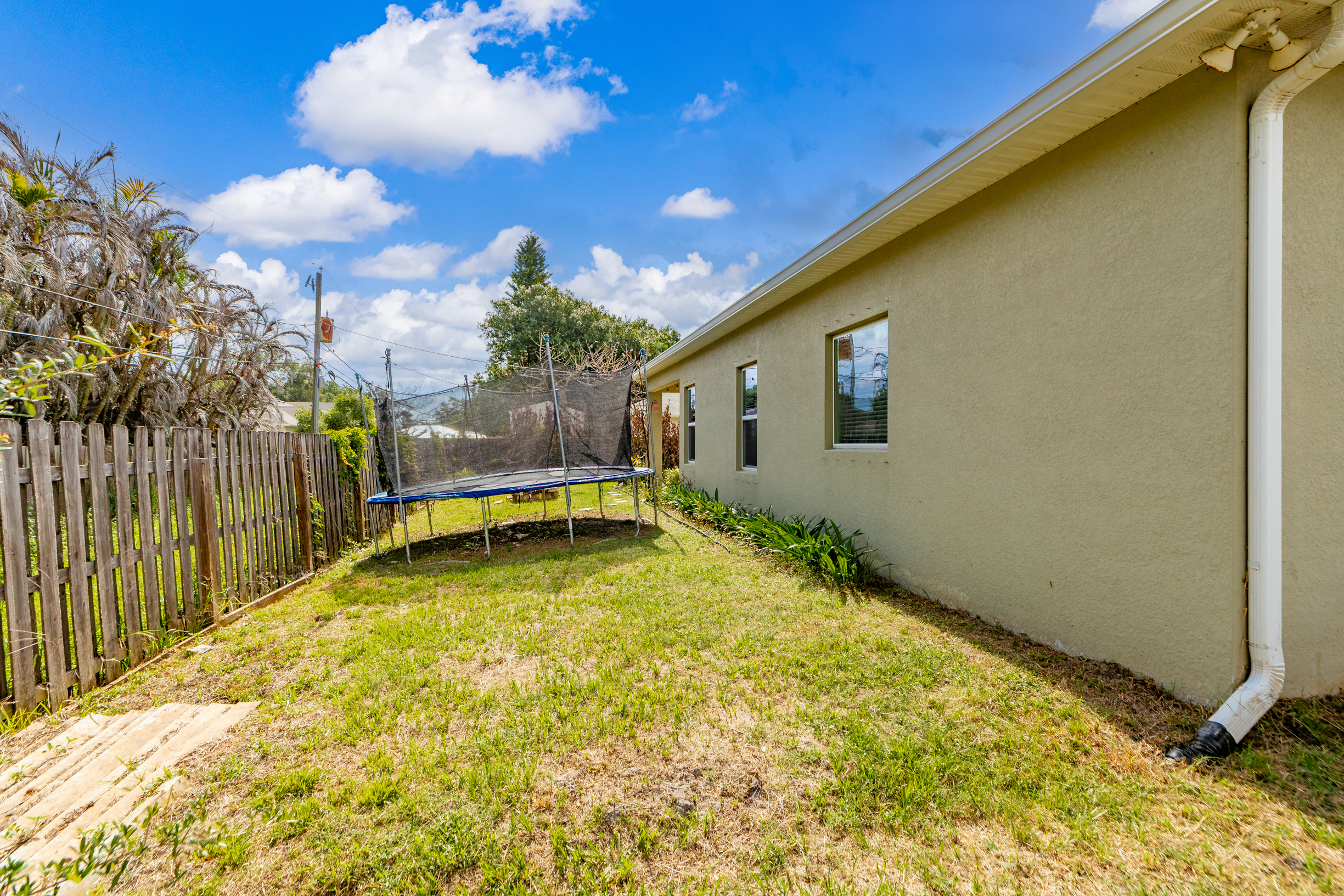  956 Claire Avenue, Sebastian, FL, 32958 - 物件實景