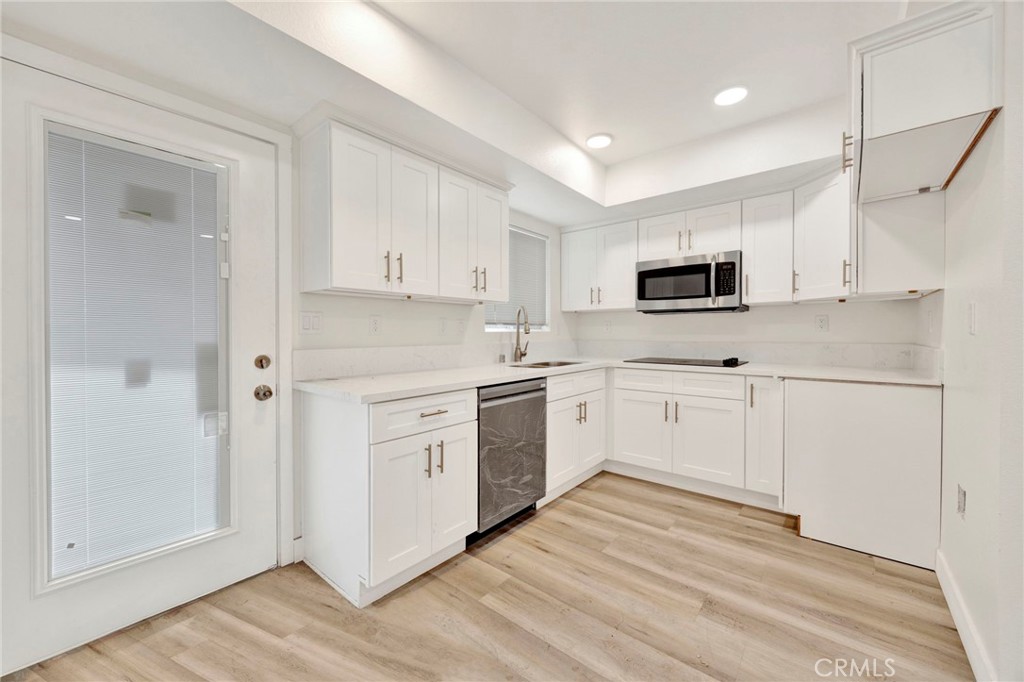 Pasadena, California, 91106, United States, ,Residential,For Sale,1895777