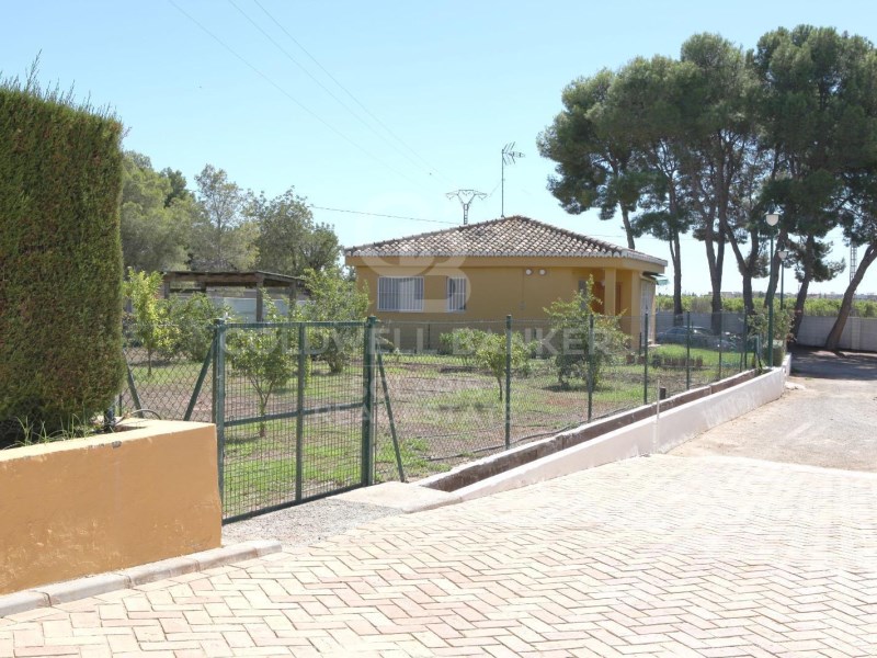 Valencia, B?tera, B?tera Centro Valencia, B?tera, Bétera, Comunidad Valenciana, ES, 7 Bedrooms Bedrooms, ,6 BathroomsBathrooms,Residential,For Sale,Valencia, B?tera, B?tera Centro Valencia, B?tera, ,1670328