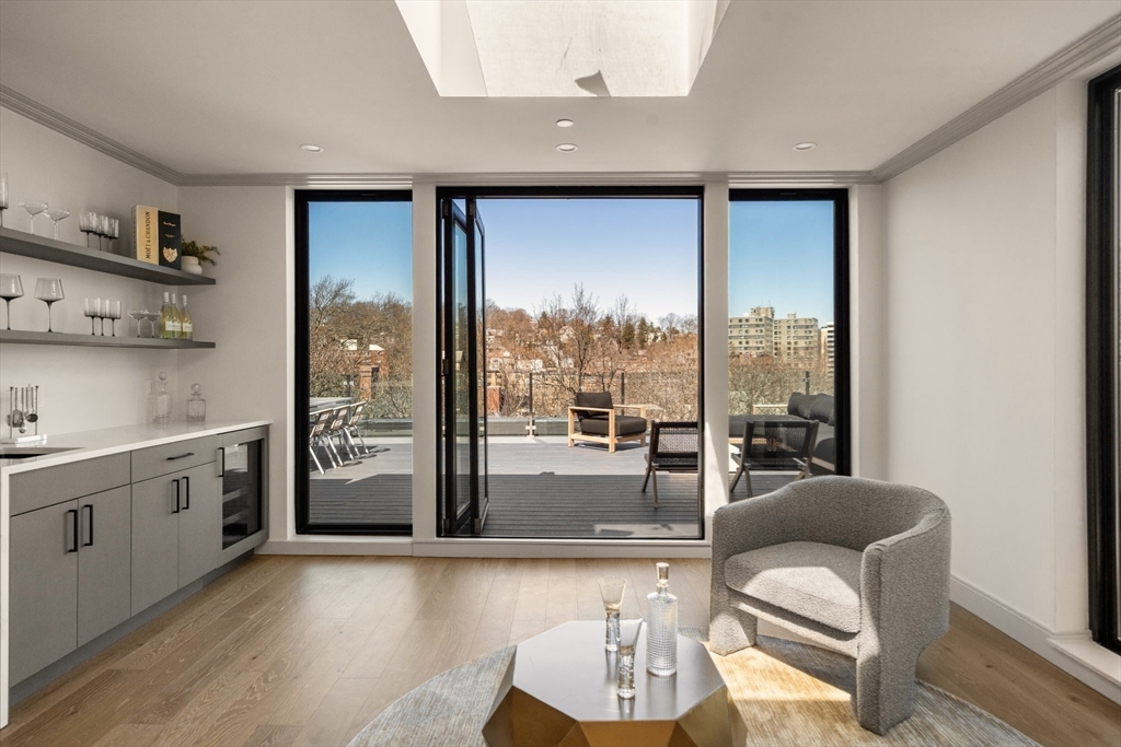 Brookline, Massachusetts, 02445, United States, 4 Bedrooms Bedrooms, ,4 BathroomsBathrooms,Residential,For Sale,1934696