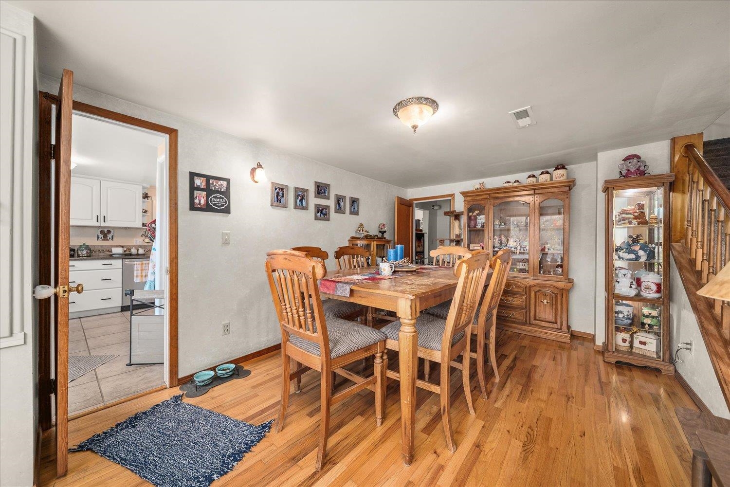 Metaline Falls, Washington, 99153, United States, 5 Bedrooms Bedrooms, ,3 BathroomsBathrooms,Residential,For Sale,1986087