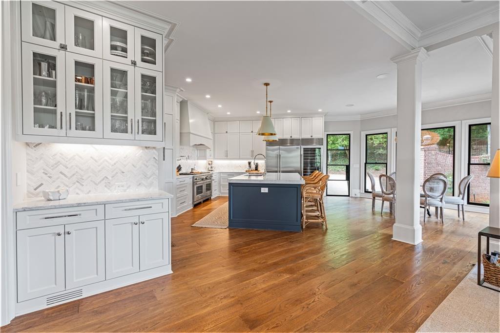Suwanee, Georgia, 30024, United States, 5 Bedrooms Bedrooms, ,6 BathroomsBathrooms,Residential,For Sale,1822969