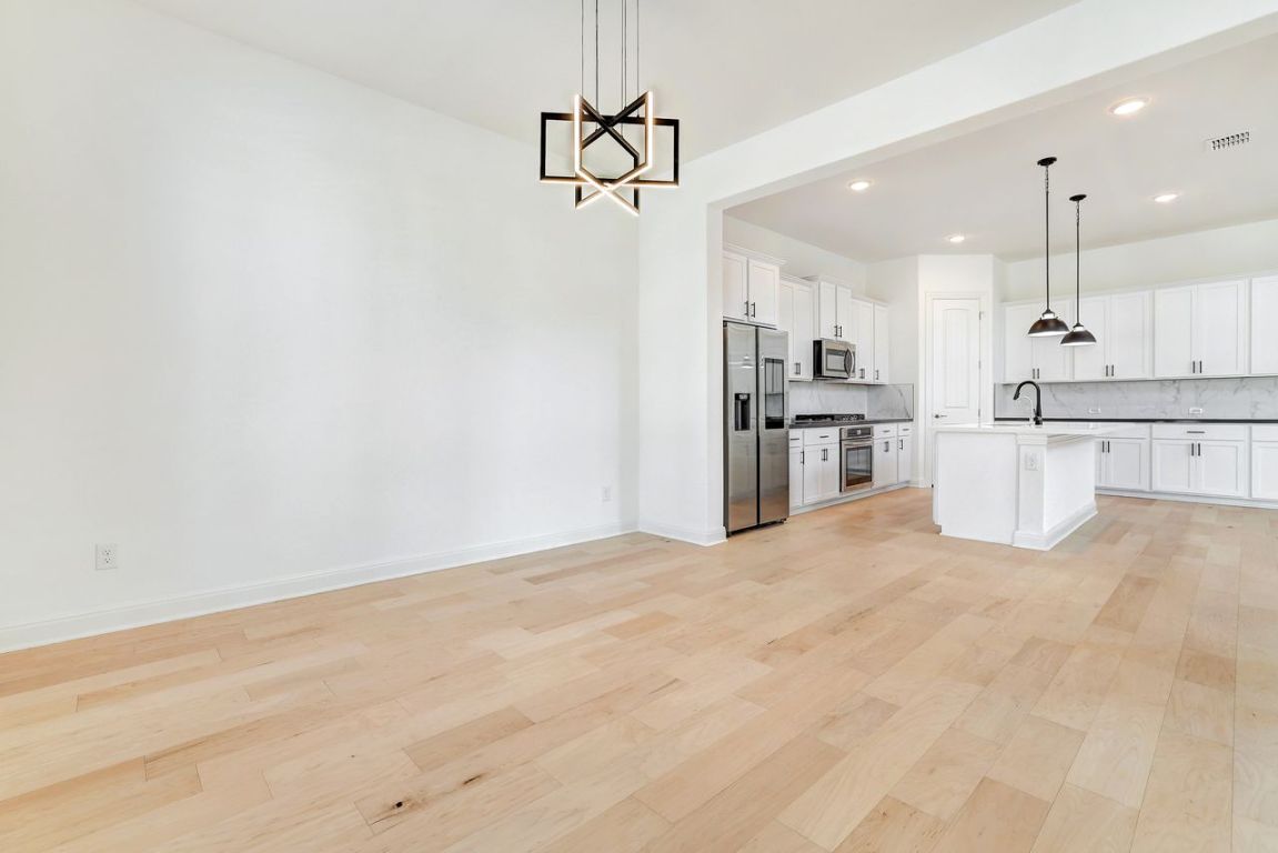 Leander, Texas, 78641, United States, 4 Bedrooms Bedrooms, ,4 BathroomsBathrooms,Residential,For Sale,1933060