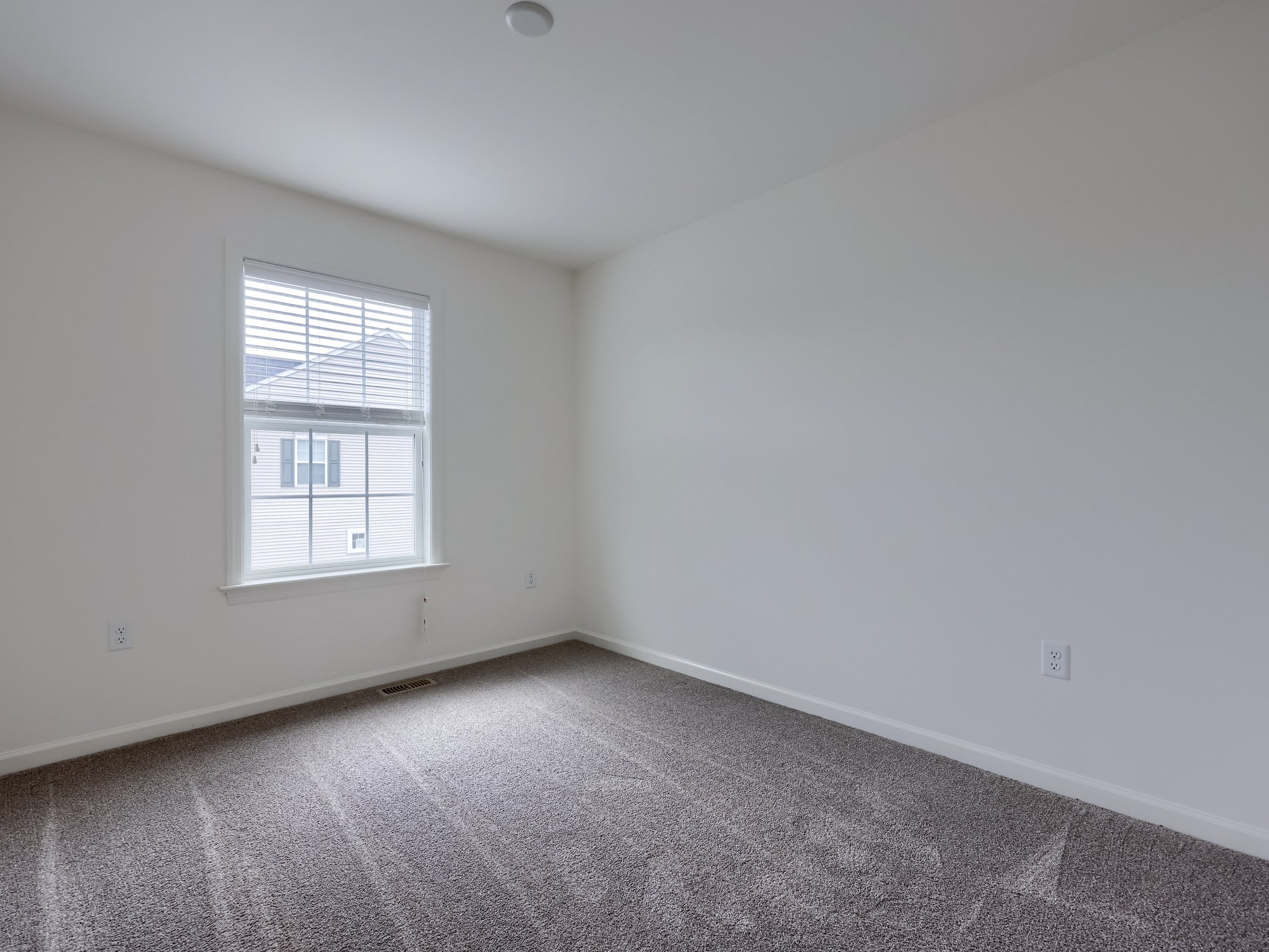  2421 Artesian Way - 物件實景