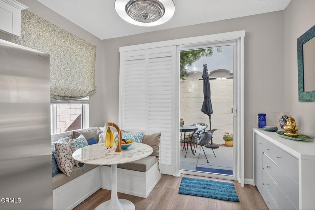 Moorpark, California, 93021, United States, 2 Bedrooms Bedrooms, ,3 BathroomsBathrooms,Residential,For Sale,1989466