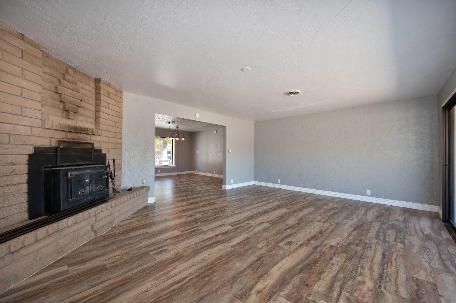 Biggs, California, 95917, United States, 3 Bedrooms Bedrooms, ,2 BathroomsBathrooms,Residential,For Sale,1933652