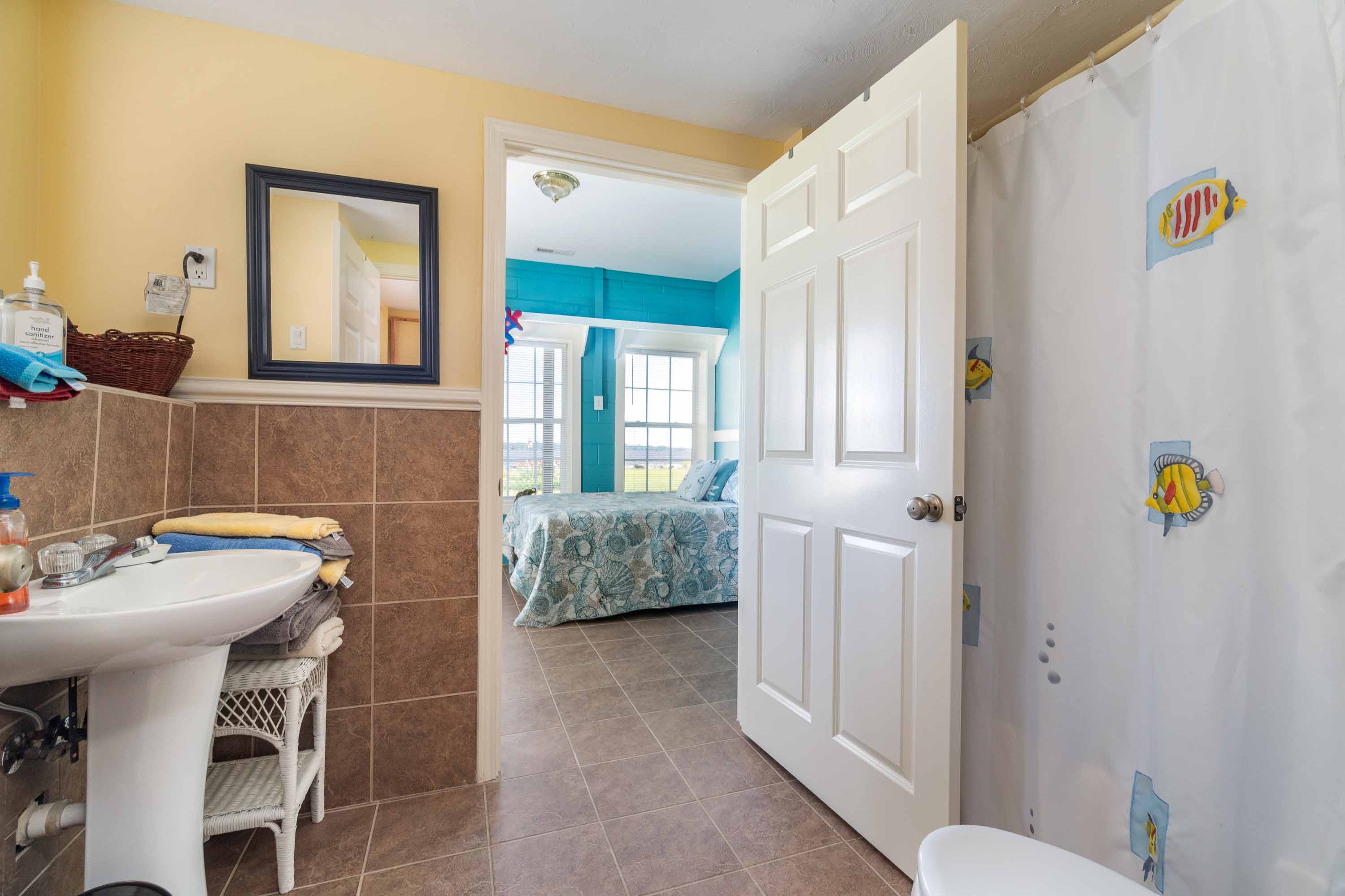 Merritt, North Carolina, 28556, United States, 3 Bedrooms Bedrooms, ,4 BathroomsBathrooms,Residential,For Sale,1979008