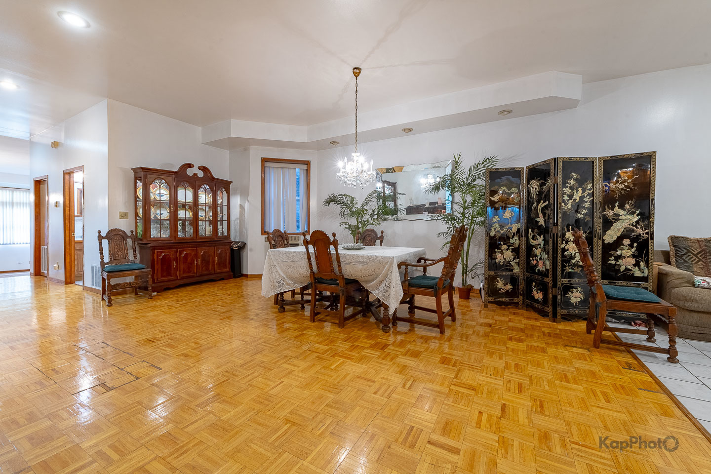 Chicago, Illinois, 60608, United States, 3 Bedrooms Bedrooms, ,5 BathroomsBathrooms,Residential,For Sale,1986120