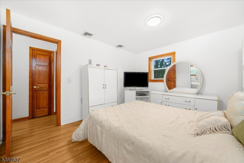 Hackettstown Town, New Jersey, 07840, United States, 4 Bedrooms Bedrooms, ,2 BathroomsBathrooms,Residential,For Sale,1940859
