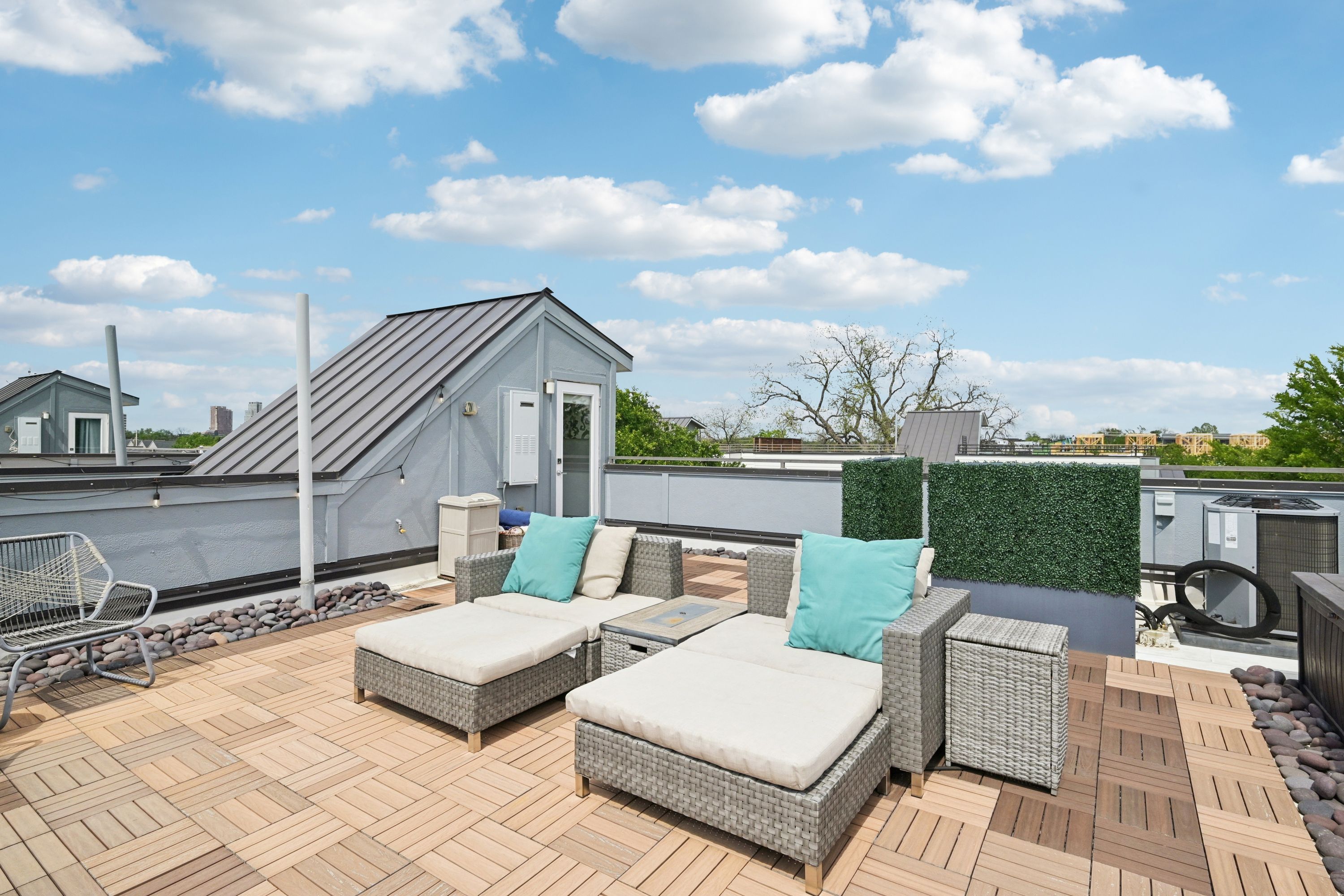  Rooftop Retreat with Skyline Scenery - 物件實景