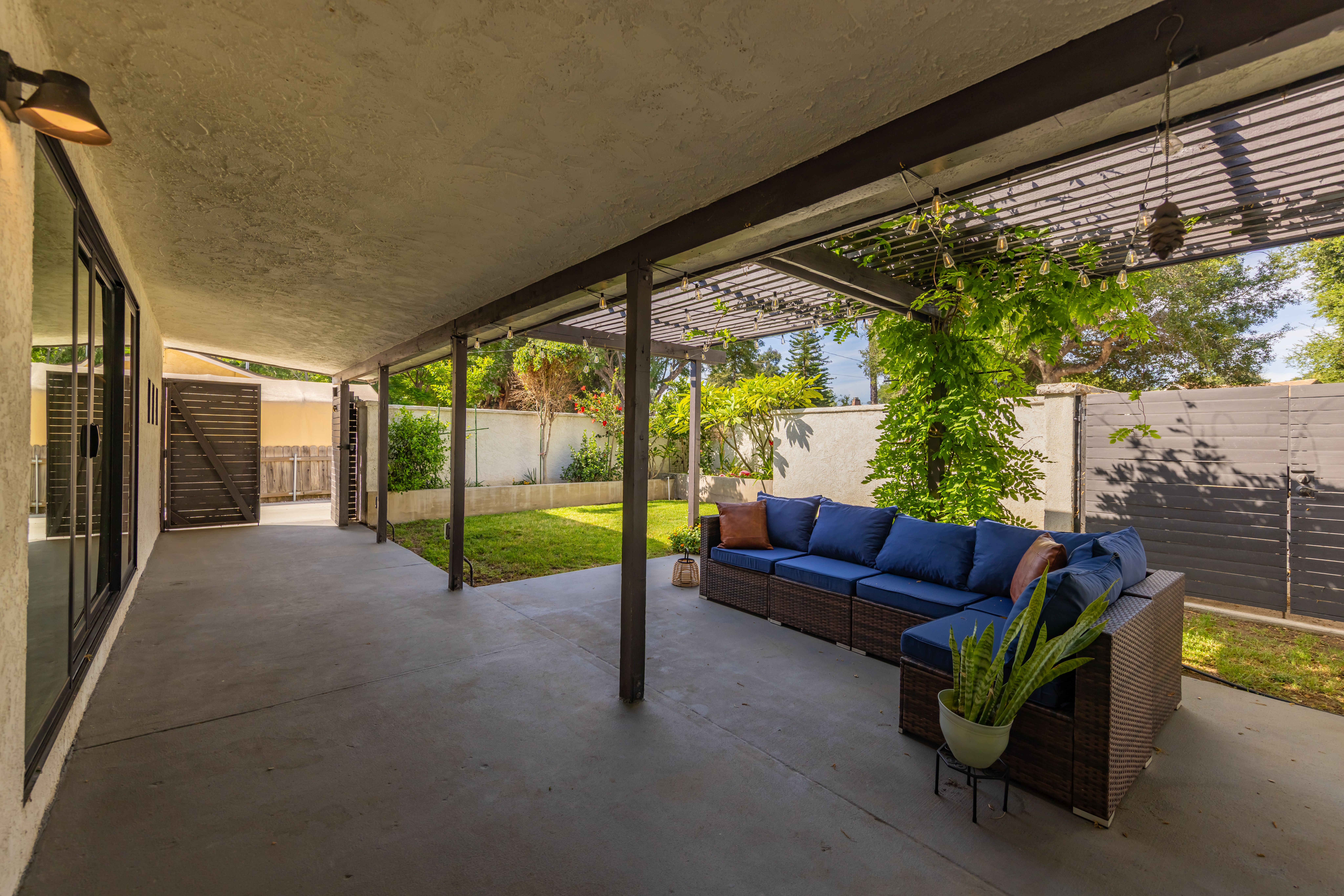  240 North Padre Juan Avenue, Ojai, CA 93023 - 物件實景