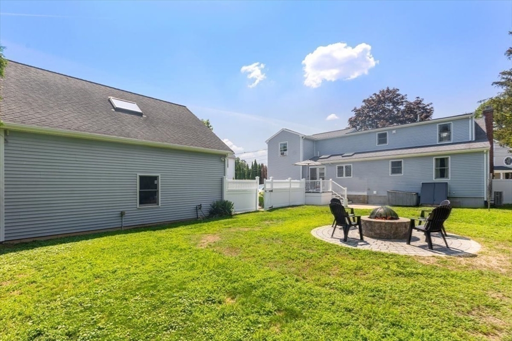 Milton, Massachusetts, 02186, United States, 4 Bedrooms Bedrooms, ,2 BathroomsBathrooms,Residential,For Sale,1917641