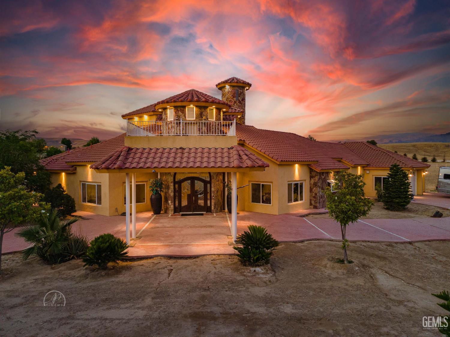 Bakersfield, California, 93308, United States, 4 Bedrooms Bedrooms, ,5 BathroomsBathrooms,Residential,For Sale,1992415