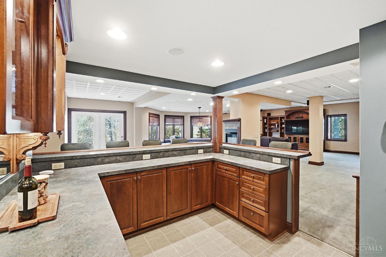 Anderson Twp, Ohio, 45230, United States, 5 Bedrooms Bedrooms, ,6 BathroomsBathrooms,Residential,For Sale,1988245