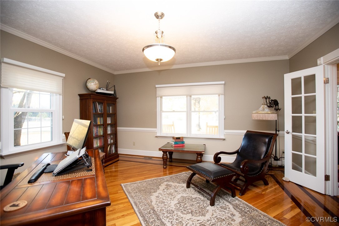 Crewe, Virginia, 23930, United States, 5 Bedrooms Bedrooms, ,4 BathroomsBathrooms,Residential,For Sale,1887087