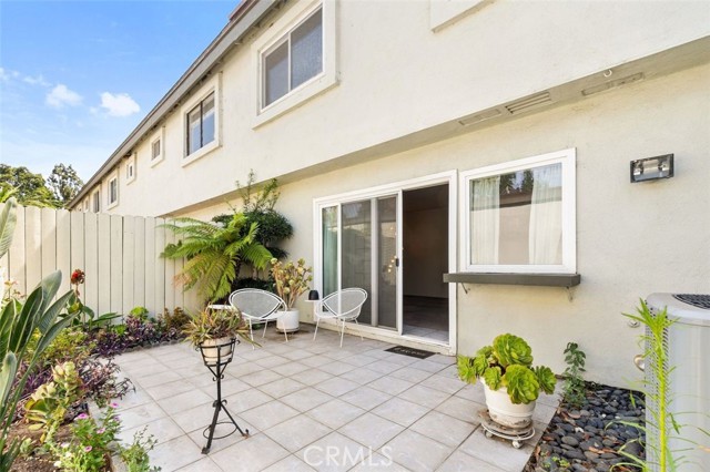 South Gate, California, 90280, United States, 4 Bedrooms Bedrooms, ,3 BathroomsBathrooms,Residential,For Sale,1937143