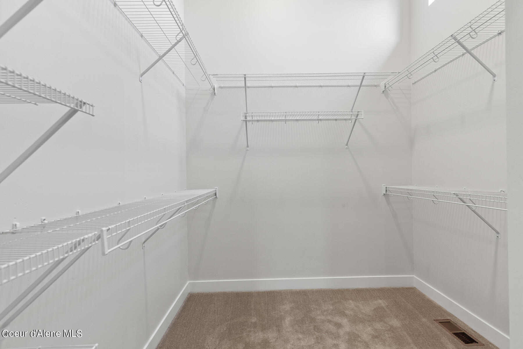 Coeur d'Alene, Idaho, 83814, United States, 3 Bedrooms Bedrooms, ,Residential,For Sale,1985771