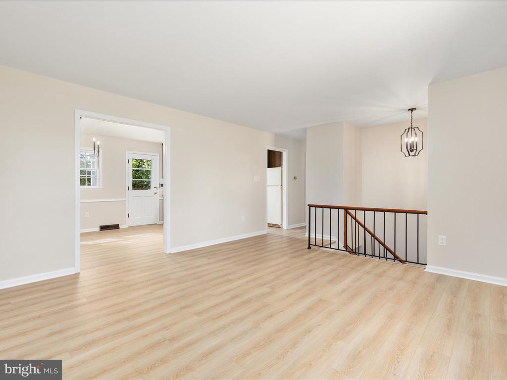 Leesburg, Virginia, 20176, United States, 6 Bedrooms Bedrooms, ,3 BathroomsBathrooms,Residential,For Sale,1979496