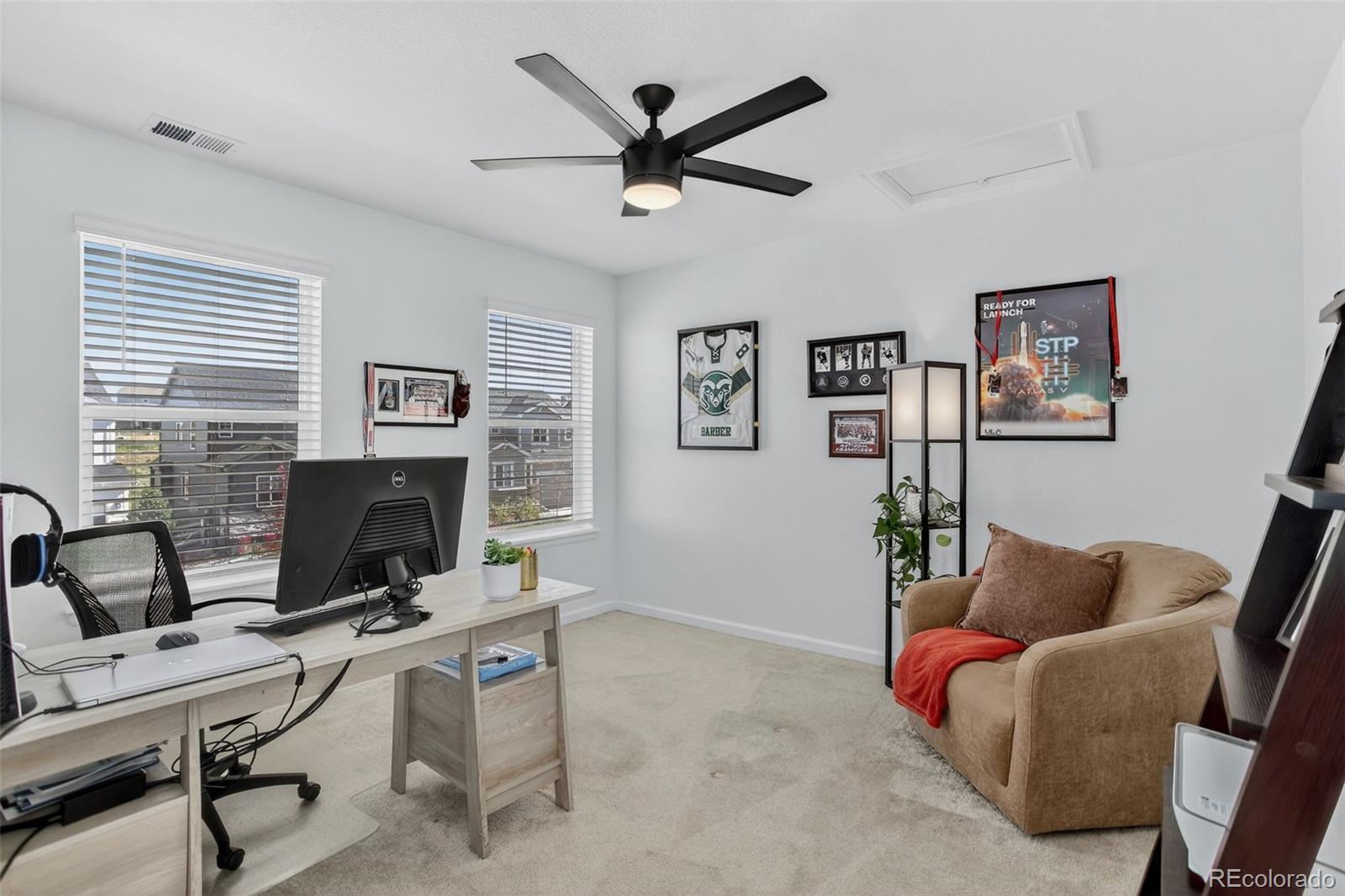 Castle Rock, Colorado, 80104, United States, 3 Bedrooms Bedrooms, ,2 BathroomsBathrooms,Residential,For Sale,1967525