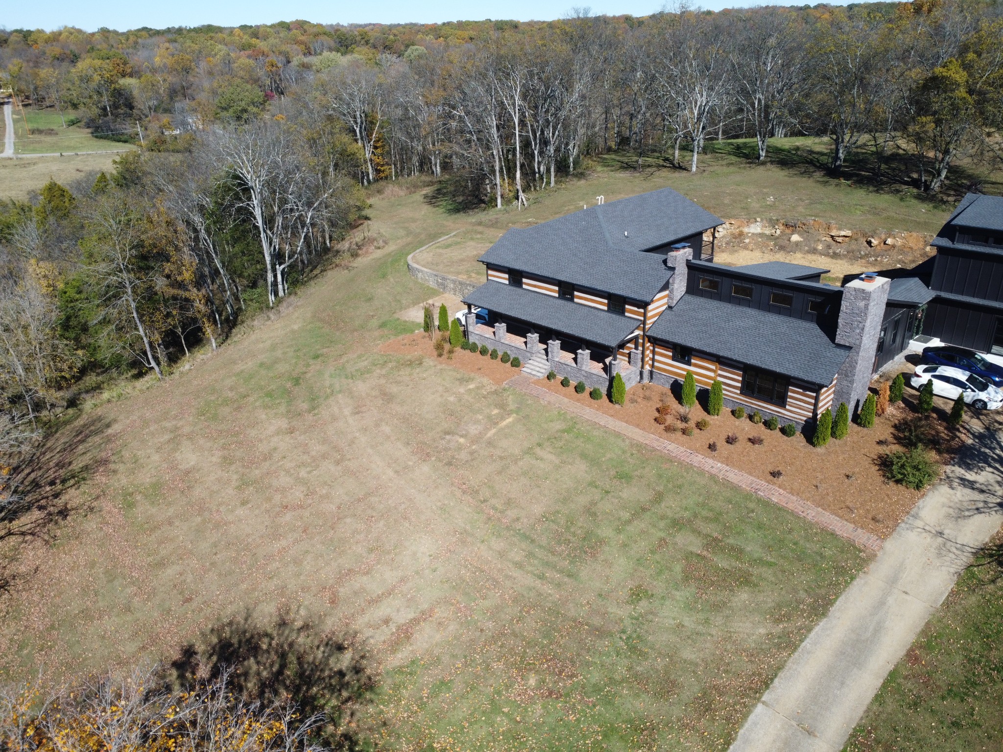 Hendersonville, Tennessee, 37075, United States, 6 Bedrooms Bedrooms, ,5 BathroomsBathrooms,Residential,For Sale,1993824