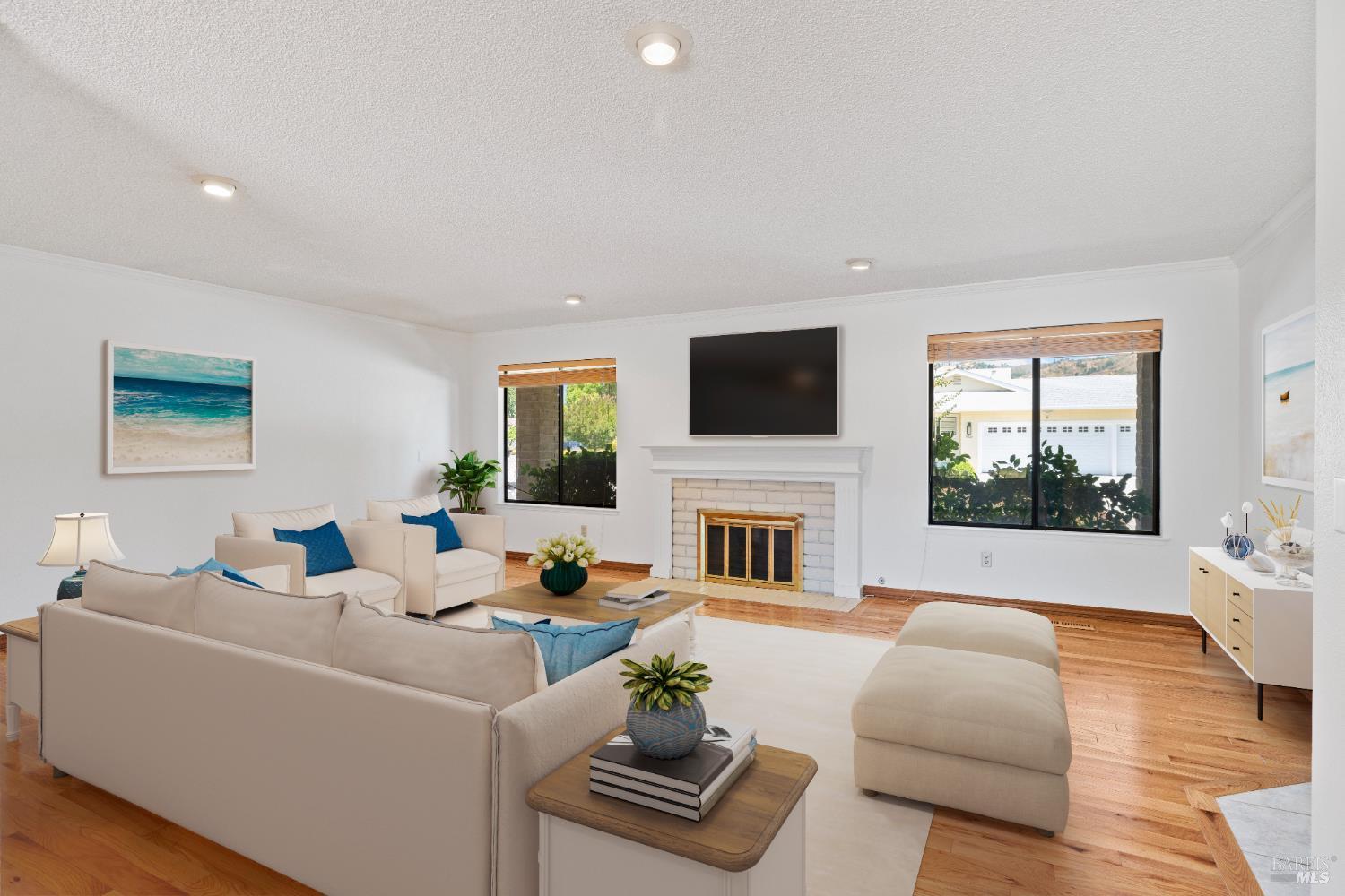 Santa Rosa, California, 95409, United States, 3 Bedrooms Bedrooms, ,2 BathroomsBathrooms,Residential,For Sale,1924390