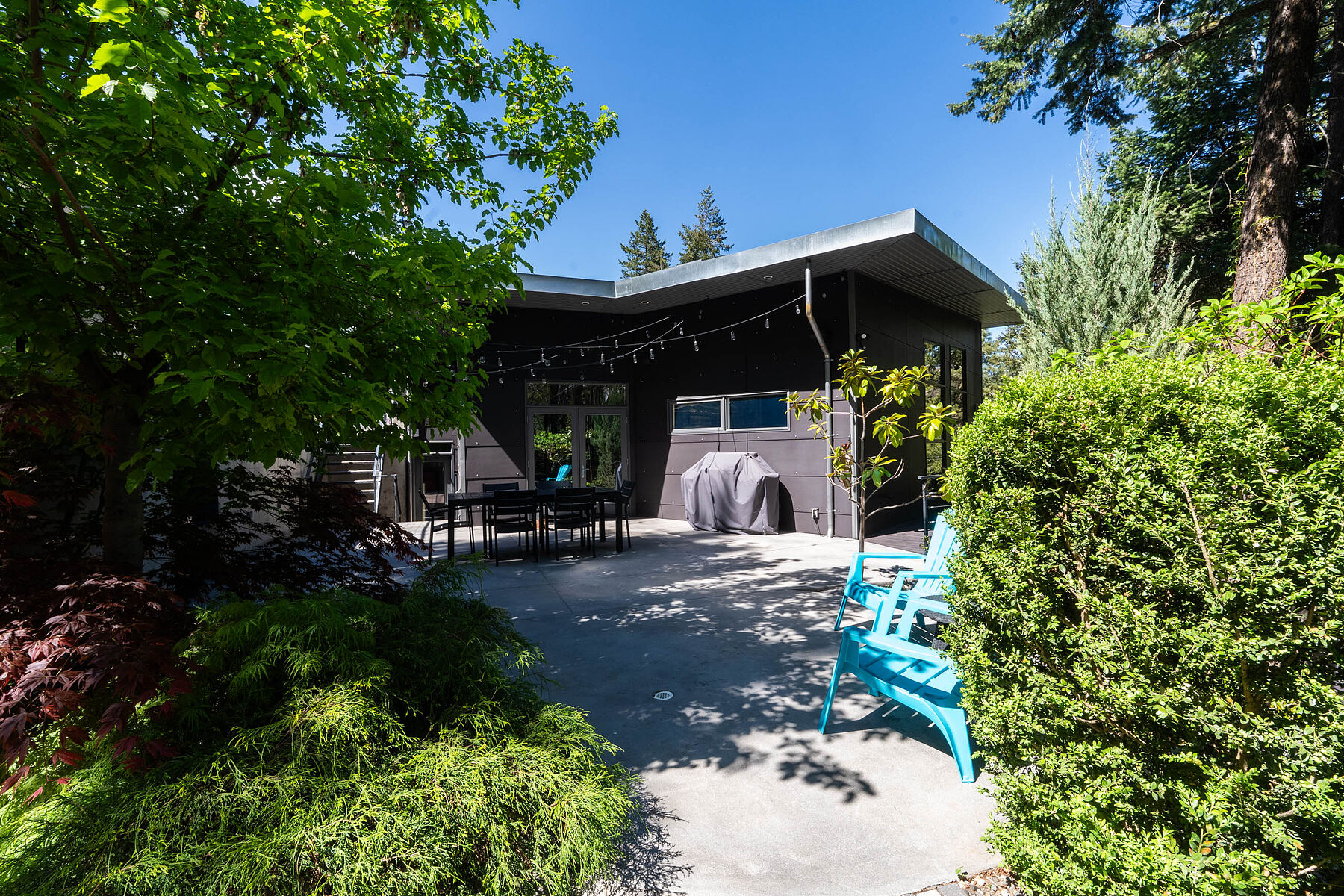  Architectural Glenmore Home - 物件實景