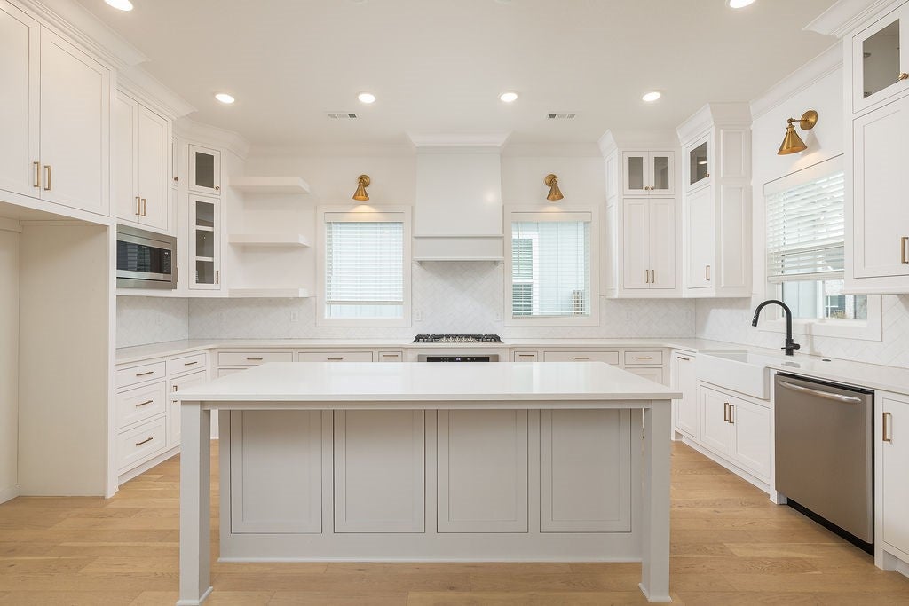 Springdale, Arkansas, 72762, United States, 3 Bedrooms Bedrooms, ,3 BathroomsBathrooms,Residential,For Sale,2001848