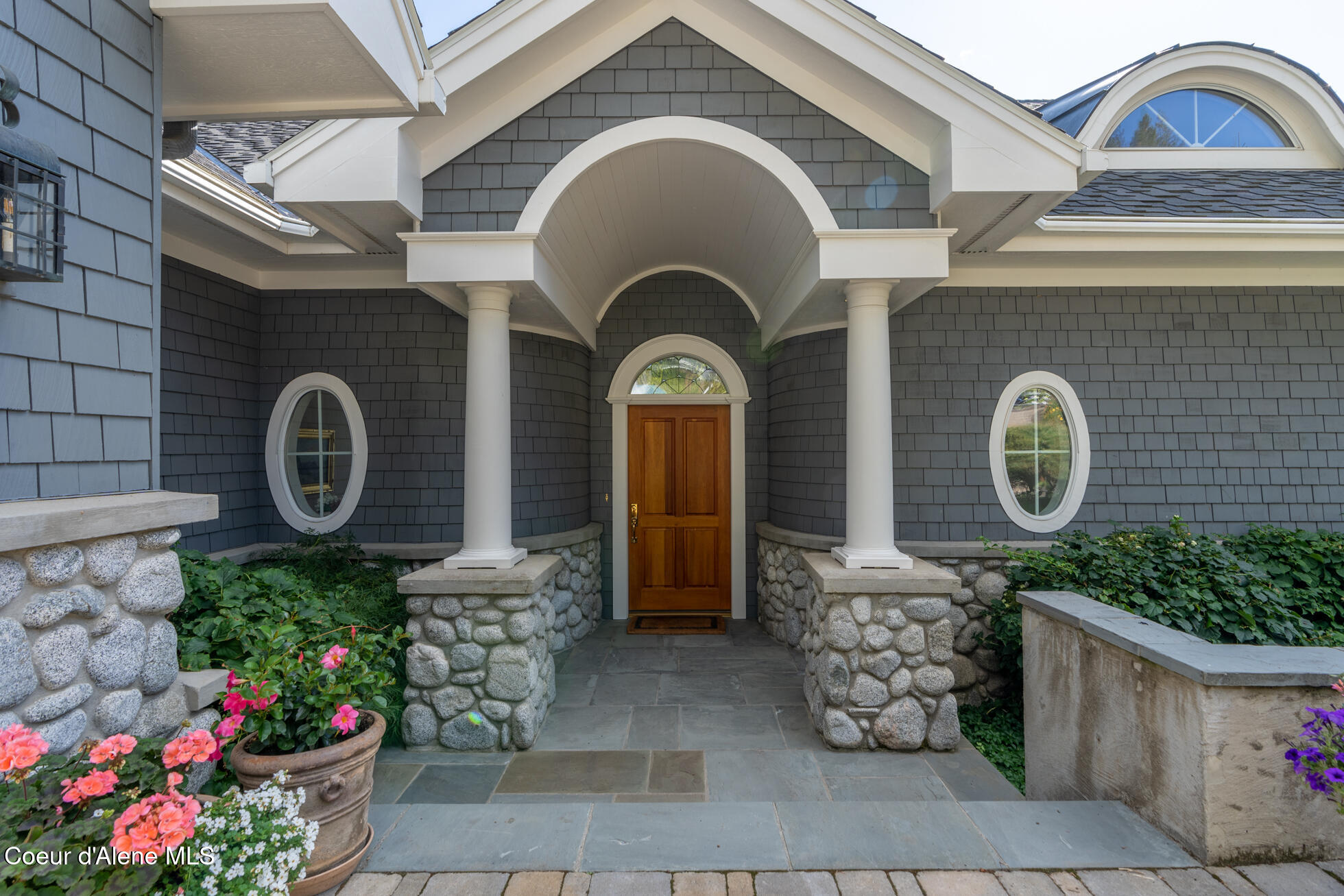 Coeur d'Alene, Idaho, 83814, United States, 4 Bedrooms Bedrooms, ,5 BathroomsBathrooms,Residential,For Sale,1864122